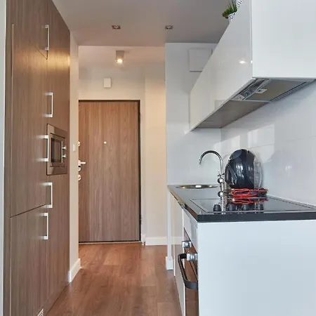 Wronia Business By Bookinghost *