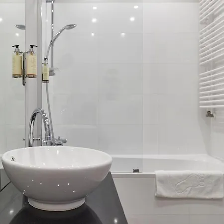 Wronia Business By Bookinghost *