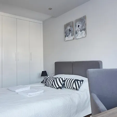 Wronia Business By Bookinghost * ורשה