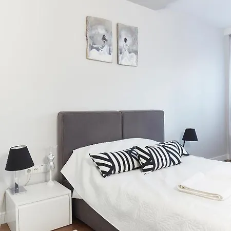 Wronia Business By Bookinghost Apartmán Varšava