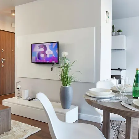 Wronia Business By Bookinghost Daire Varşova